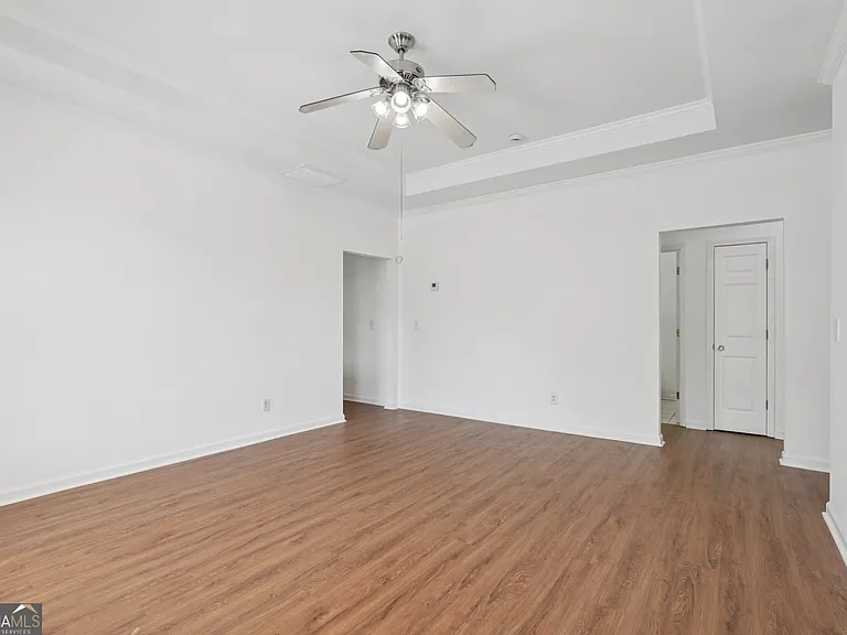 2596 Bates St SE — Photo 9