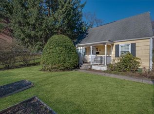 931 Old Post Rd, Mamaroneck, NY 10543