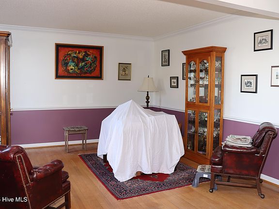 4th image of 4724 Archer Drive