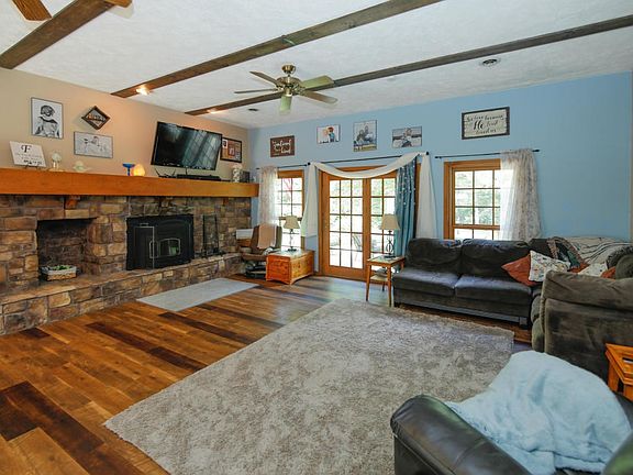 12487 Fishing Site Rd-105