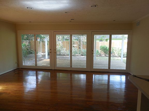 3rd image of 5220 Mimosa Dr