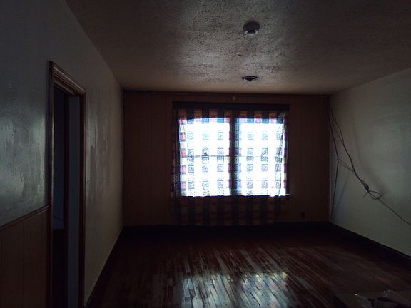 3rd image of 280 Ludington St #1