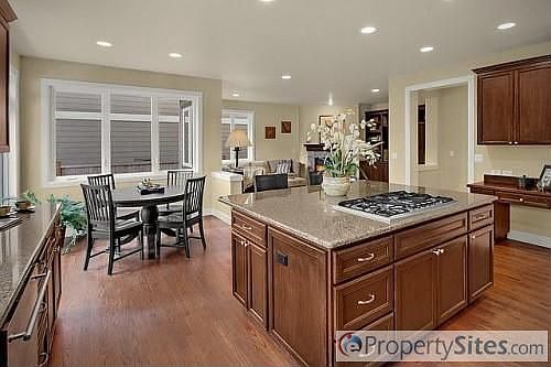 5th image of 21560 SE 3rd Pl