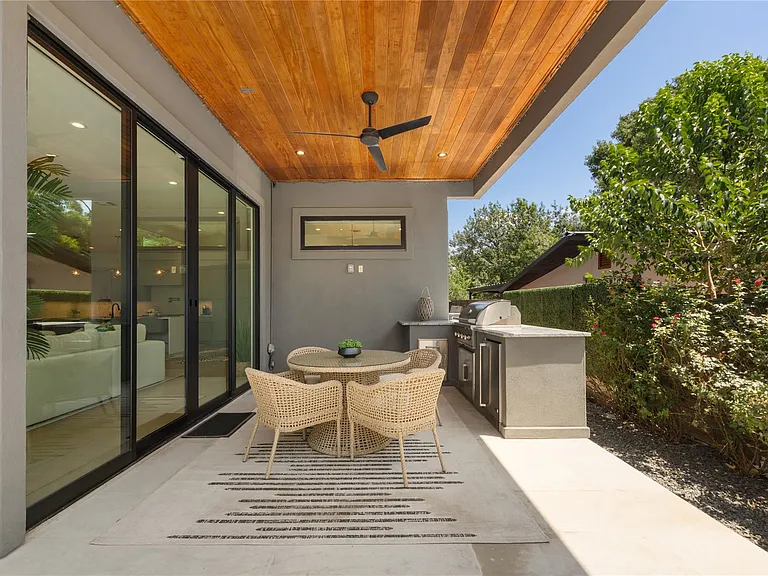 5004 Highland Ct — Photo 27
