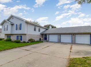 3038 Anderson St, Portage, IN 46368