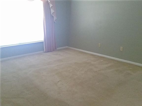 5th image of 6030 Parkview Point Dr