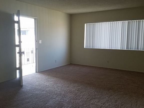 4th image of 16911 Yukon Ave APT 4
