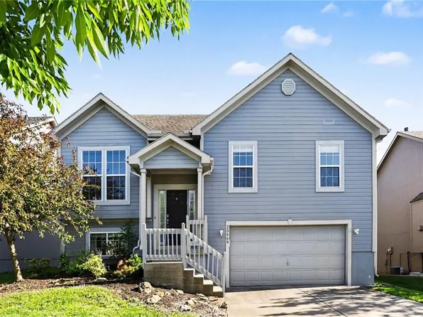 20669 W 124th Ter, Olathe, KS 66061