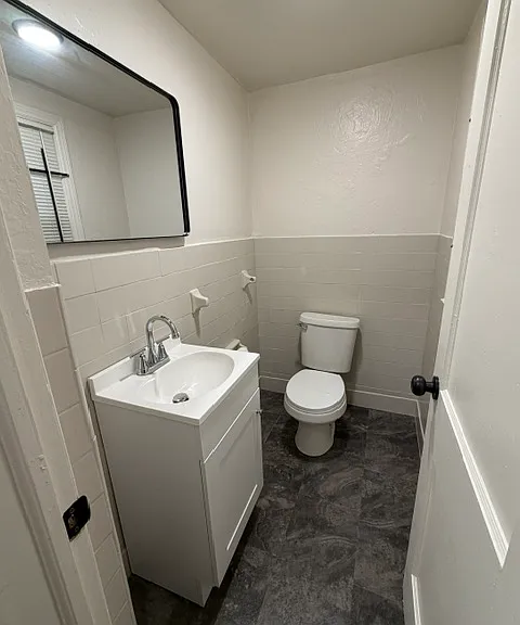 8608 Ward St — Photo 4