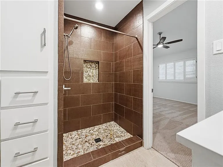6009 E University Blvd #131 — Photo 14