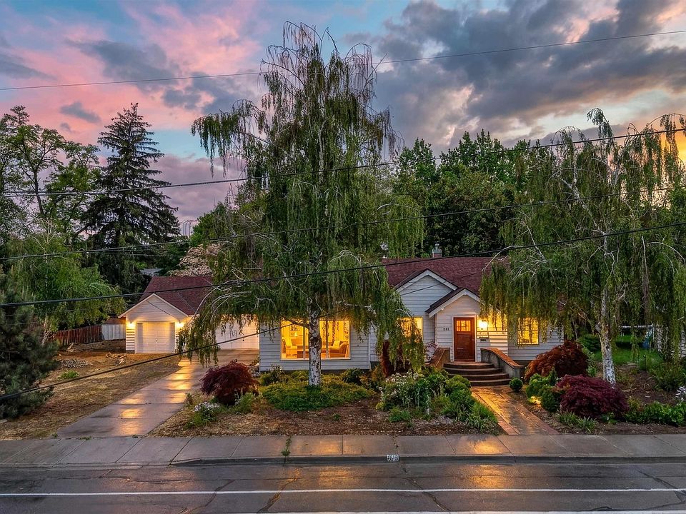 1st image of 804 Fern Ave