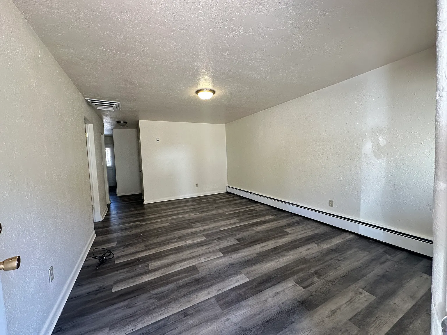2 bed, 650 sqft, $1,495 — Photo 2