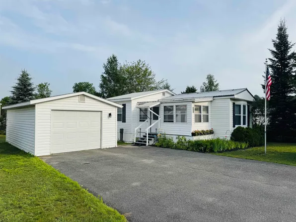 223 Redwood Drive, Hyde Park, VT 05655