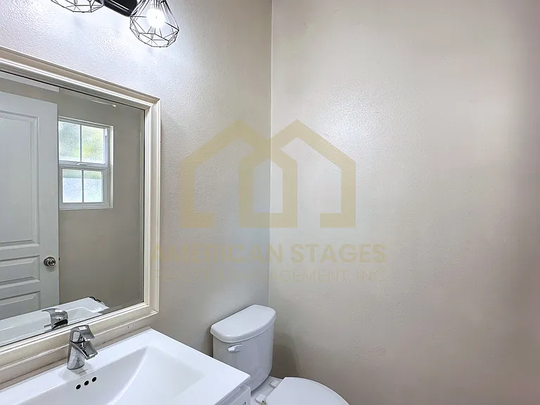 1208 Meridian Way — Photo 14