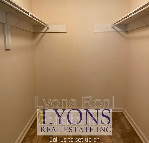 1100 S Gordon Ave #D — Photo 12