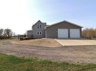 7910 43rd Ave NW, Carpio, ND 58725