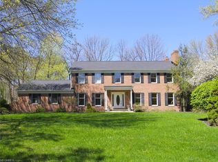 6782 Saint James Cir, Hudson, OH 44236