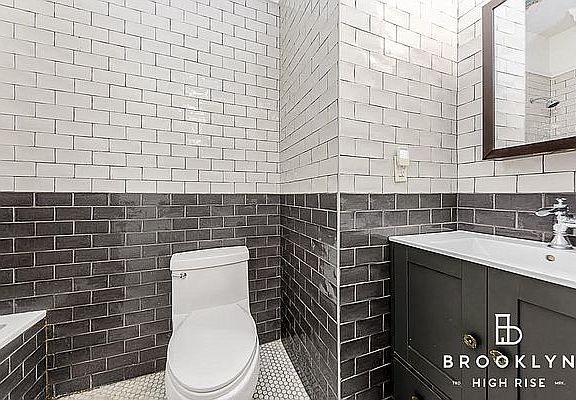 5th image of 212 Evergreen Ave #3D