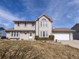 8100 W Waterford Ave, Milwaukee, WI 53220