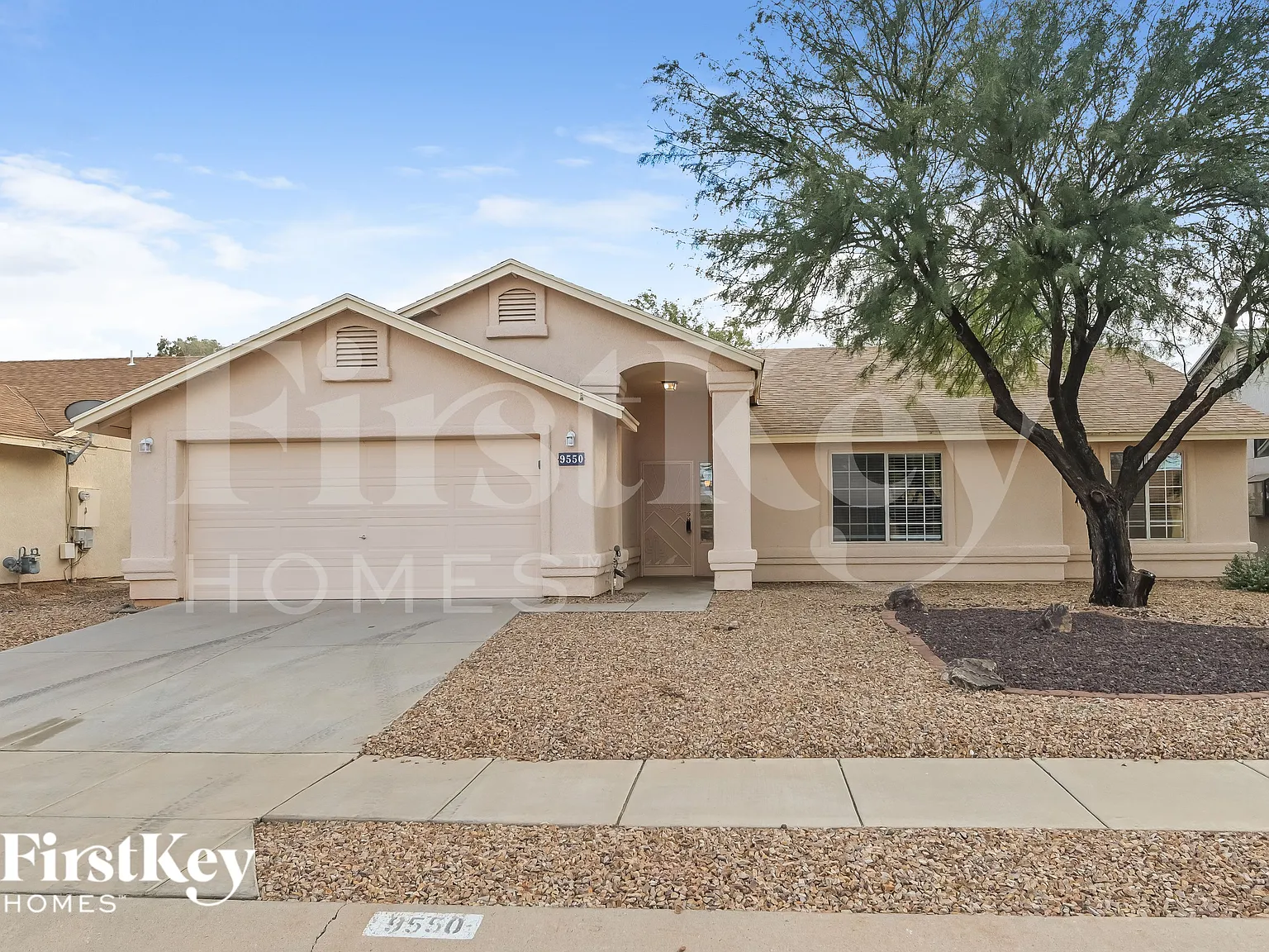 3 bed, 2.0 bath, 1695 sqft, $2,255 — Photo 1