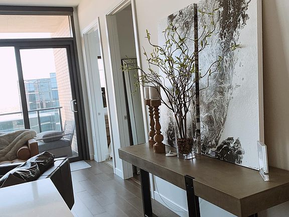 2nd image of 2120 N Olive St #2909