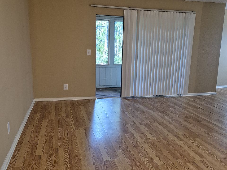 1st image of 313 Seasons Pkwy