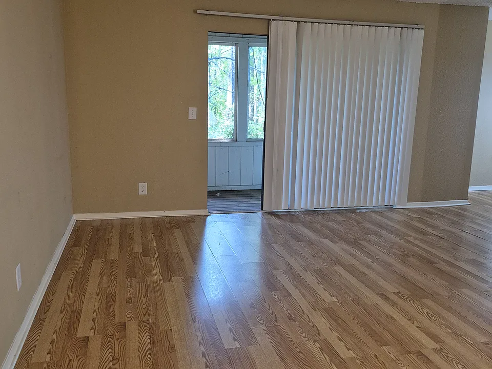 313 Seasons Pkwy
