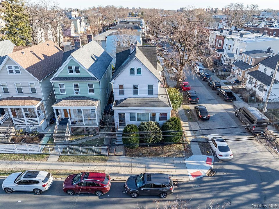 1st image of 164 W 2nd Street