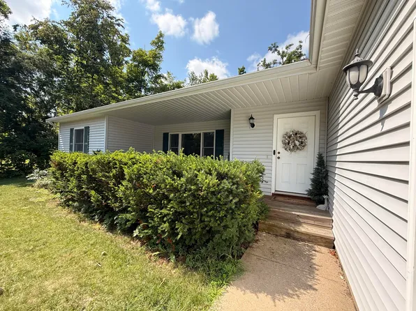 701 Crestwood Dr, Gaylord, MI 49735