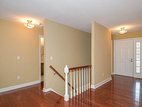 2nd image of 575 Woodhill Estates Dr
