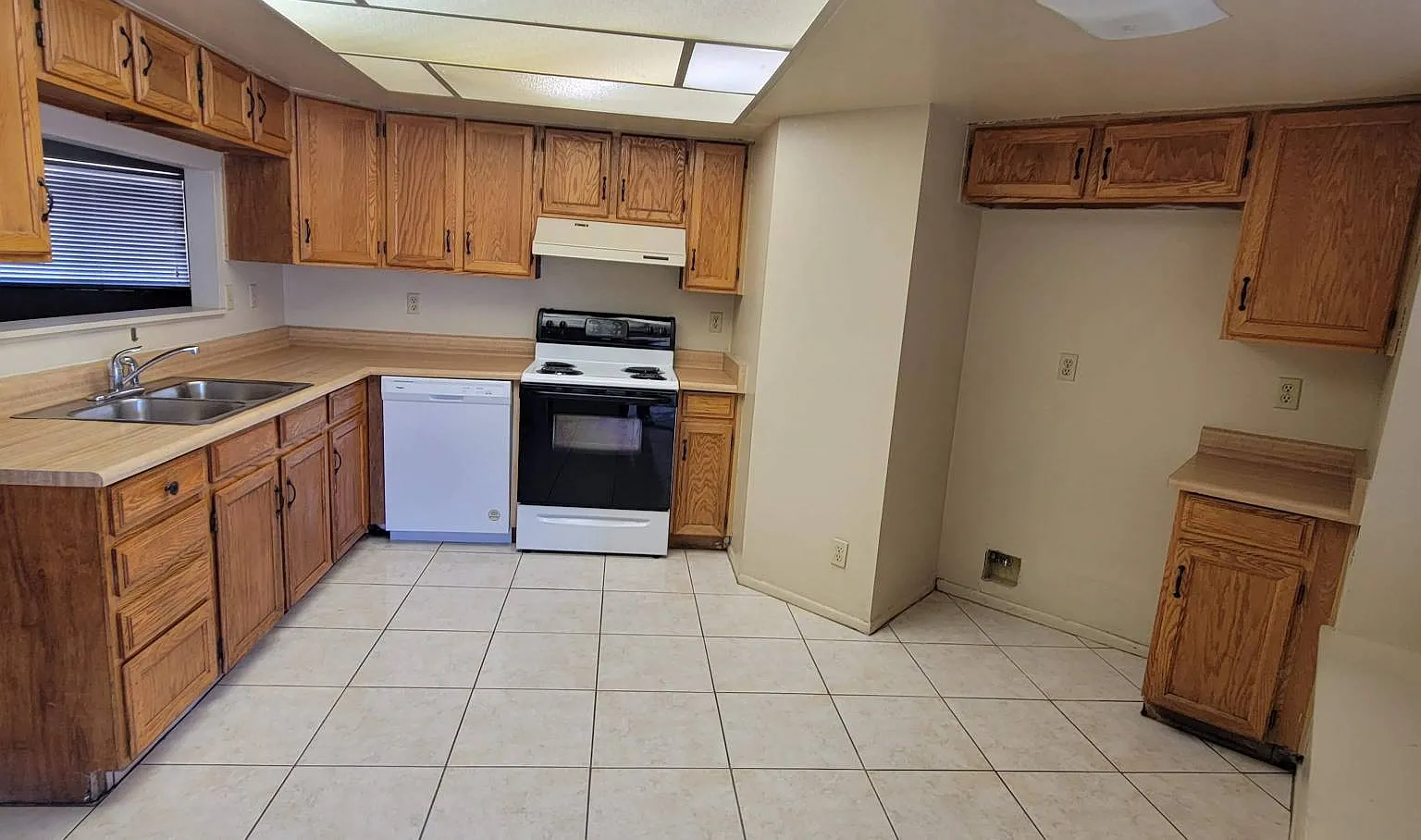 22-010, 2234 W Marco Polo Rd - 1 — Photo 2