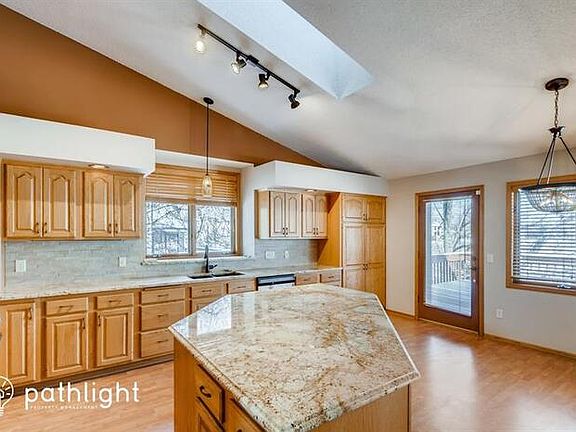 4th image of 8782 Norwood Ln N