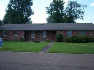 2001 Shannon Ave, Columbus, MS 39702