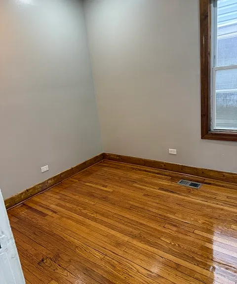 6927 S Claremont Ave — Photo 4