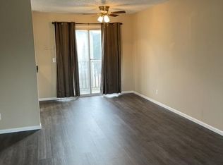 6732 W Par Ln APT 3, Wichita, KS 67212