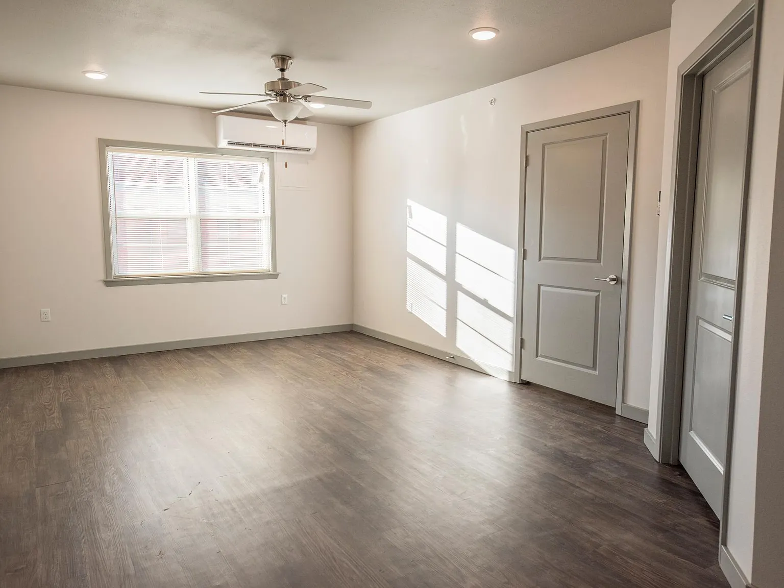 1 bed, 600 sqft, $900 — Photo 1