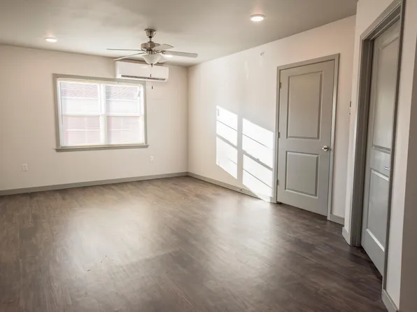 1916 Bruce St APT A4, Conway, AR 72034