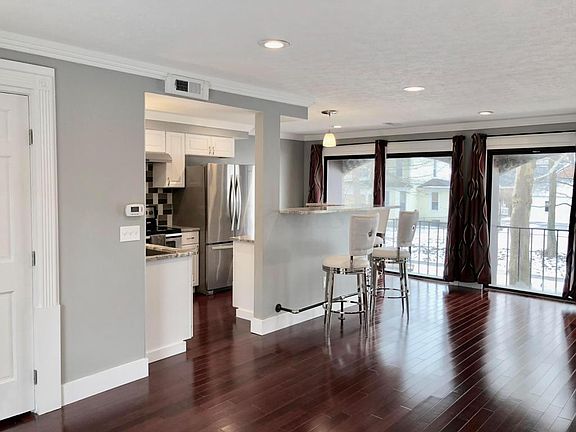 4th image of 1228 Ashland Ave