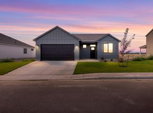 312 Amberly Ave, Grandview, WA 98930