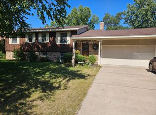 10111 Mississippi Blvd NW, Coon rapids, MN 55433