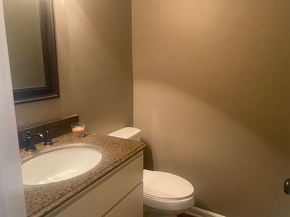 3rd image of 197 Cox Ln #1