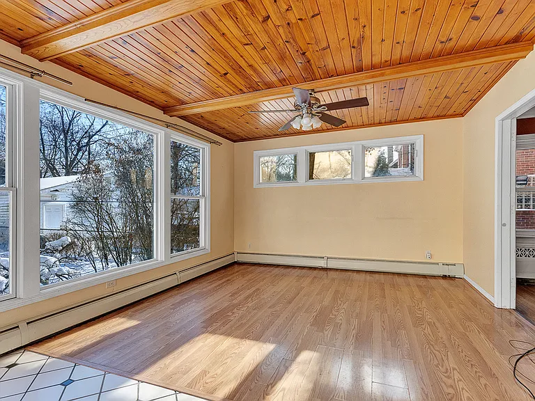 2317 Canterbury Rd — Photo 29
