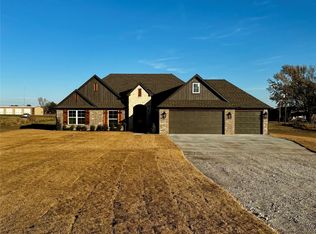 10860 E 450th Rd, Claremore, OK 74017
