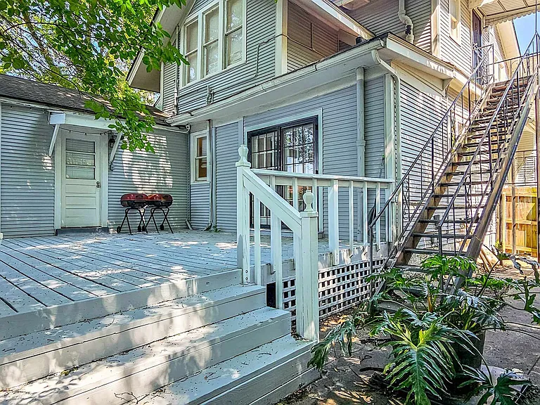 1389 Agnes Pl — Photo 39