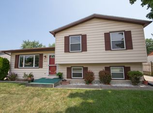 38093 N Cornell Rd, Beach Park, IL 60087