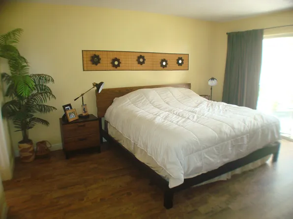 12020 W Greenway Drive #105, Royal Palm Beach, FL 33411