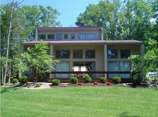 2319 Running Brook Rd, La Grange, KY 40031