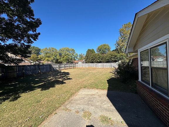2nd image of 100 Lineberry Rd