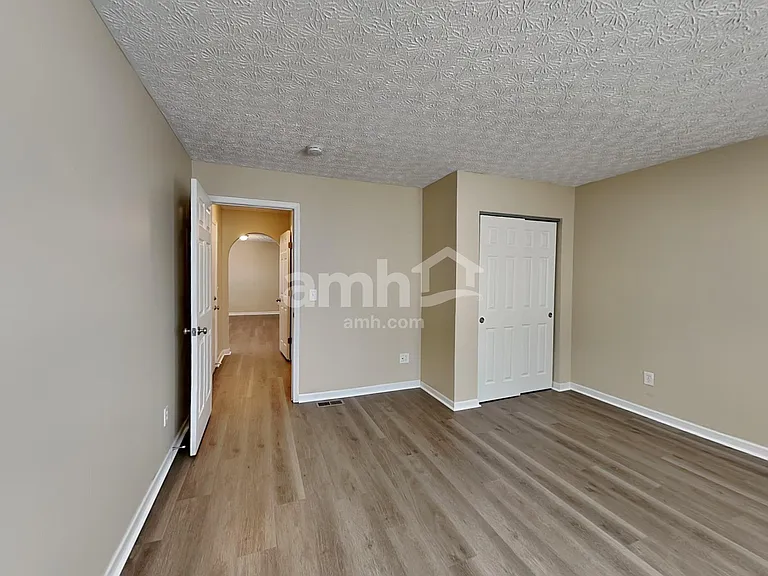 5568 Conn House Dr — Photo 15