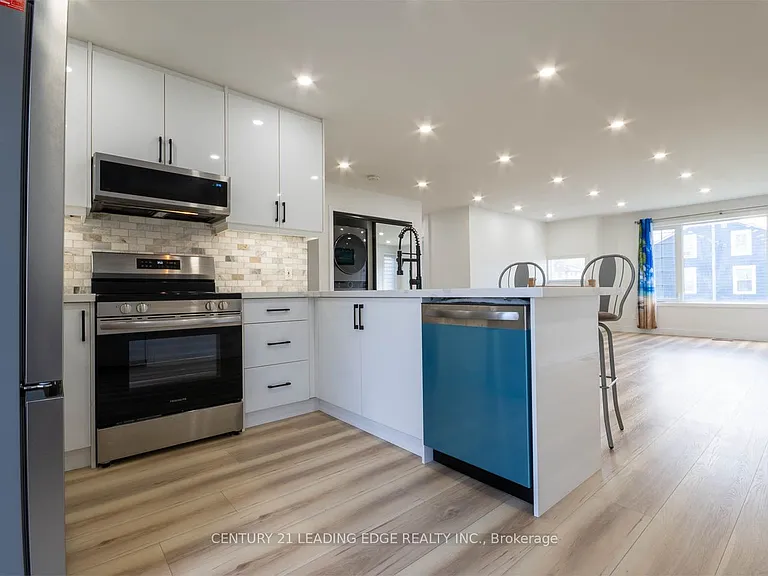 61 Wilkins St #A — Photo 12